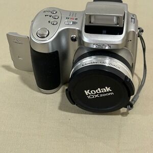 Kodak EasyShare Z710 10x Optical Zoom Digital Camera Silver